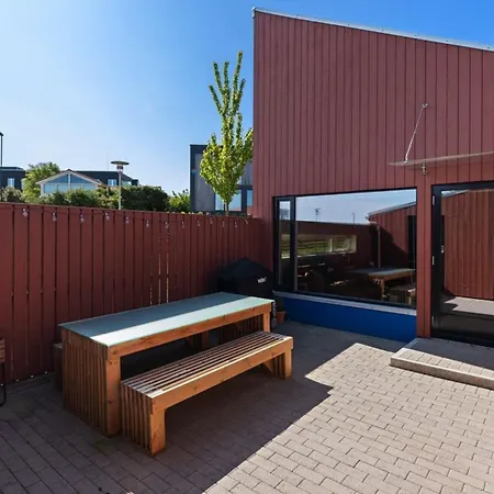 Terraced House With Carport And Sunny Outdoor Areas Apartment *