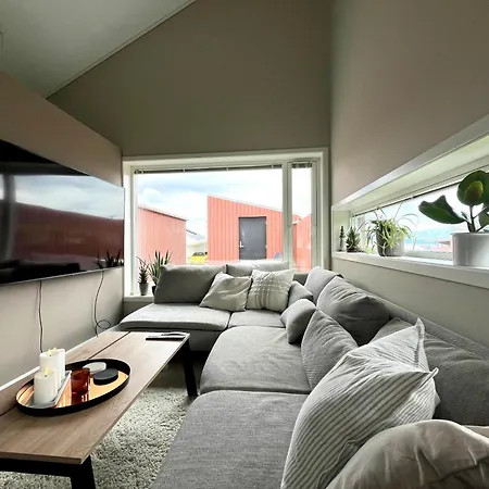 Apartment Terraced House With Carport And Sunny Outdoor Areas Stavanger