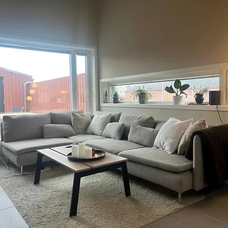 Terraced House With Carport And Sunny Outdoor Areas Stavanger